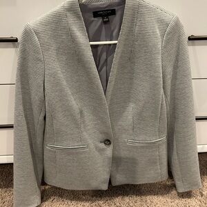 Ann Taylor Women's Black and White Blazer